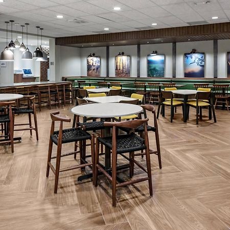 فندق Fairfield By Marriott Port Clinton Waterfront المظهر الخارجي الصورة