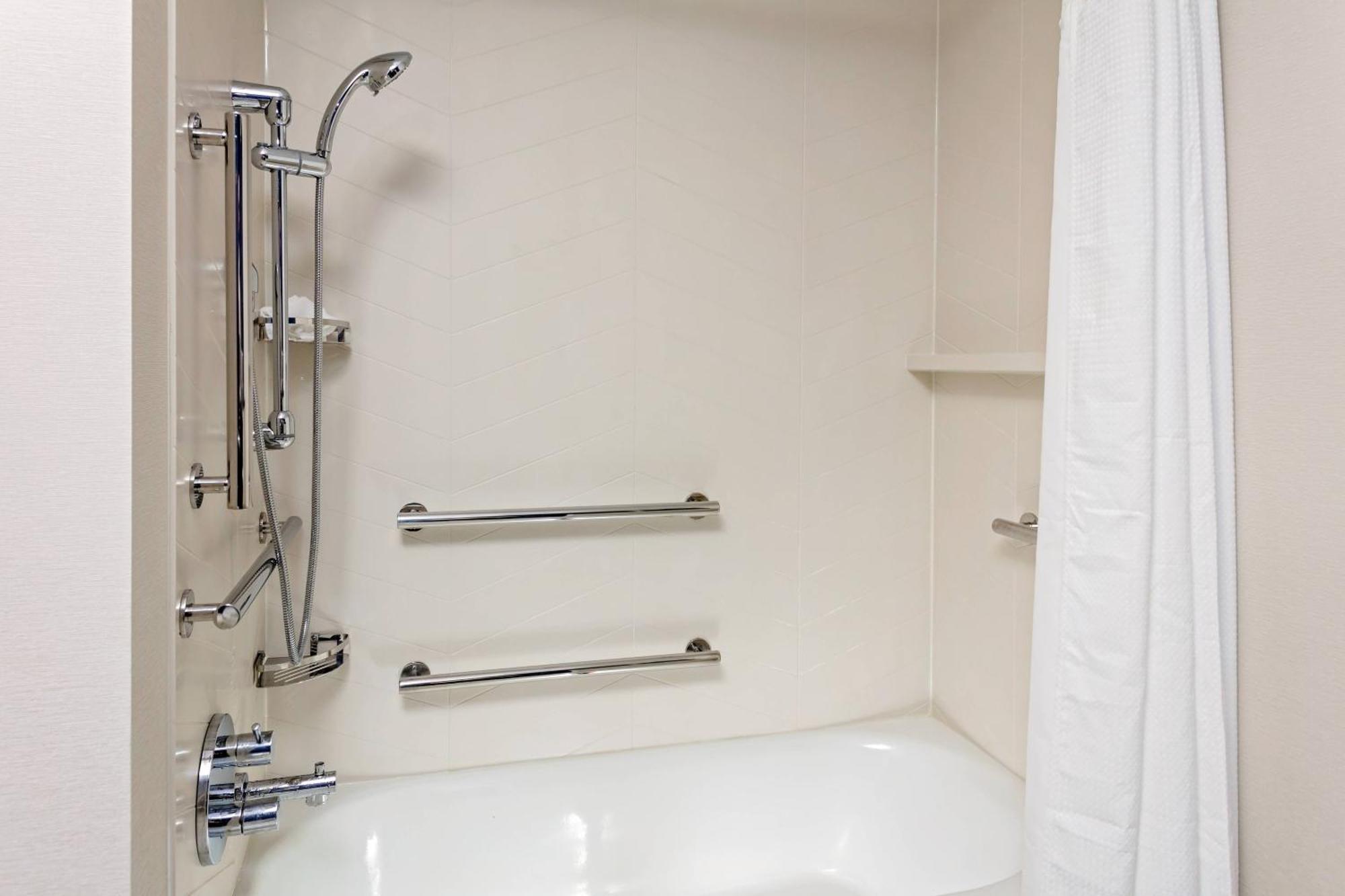 فندق Fairfield By Marriott Port Clinton Waterfront المظهر الخارجي الصورة
