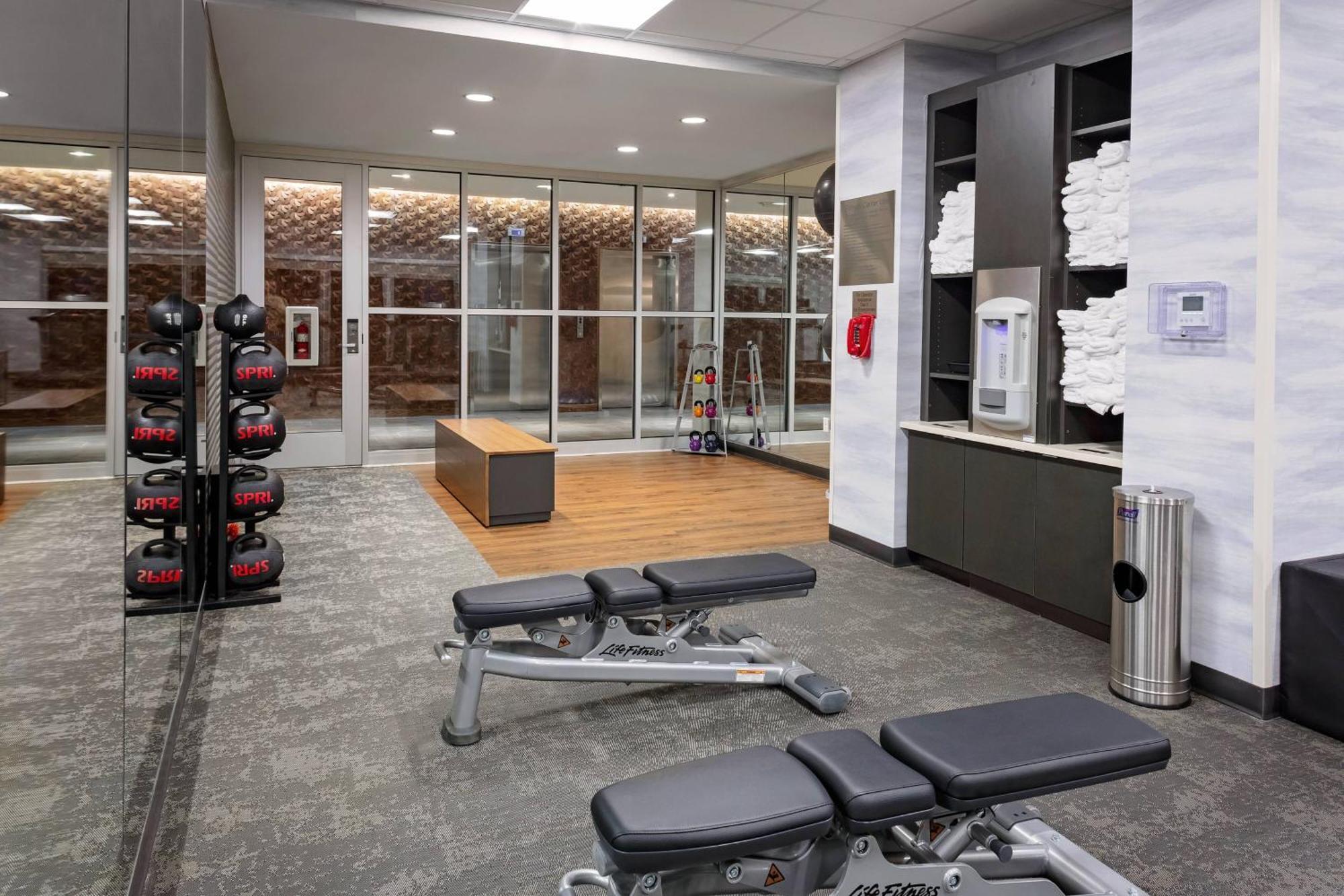 فندق Fairfield By Marriott Port Clinton Waterfront المظهر الخارجي الصورة